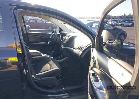 2014 Dodge Journey Sxt z USA, uszkodzony, nr VIN 3C4PDCBB6ET189959